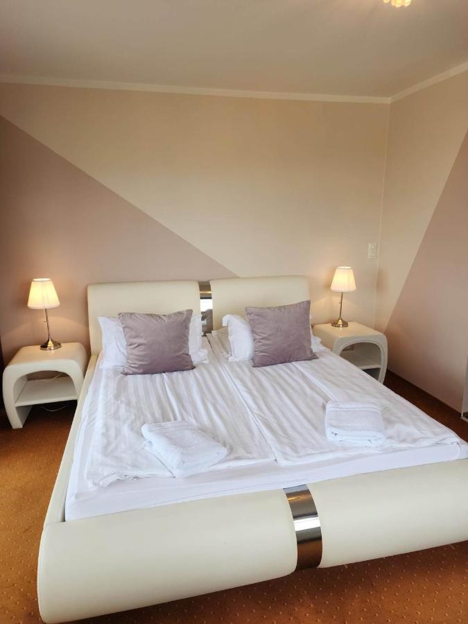 Kiljan Apartments & Rooms بلونديوس المظهر الخارجي الصورة