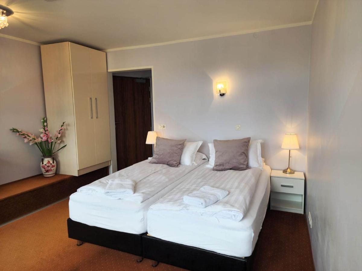 Kiljan Apartments & Rooms بلونديوس المظهر الخارجي الصورة